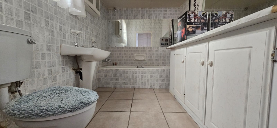 5 Bedroom Property for Sale in Orkney North West